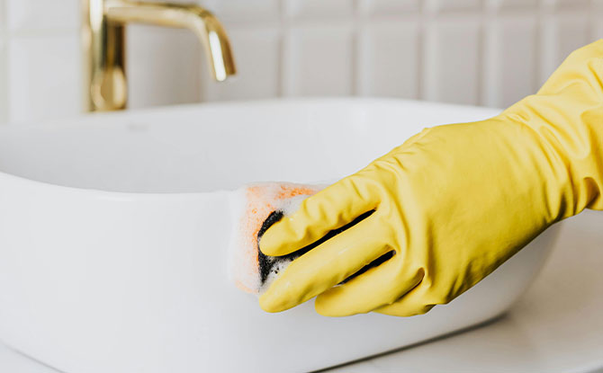 Homemade Sink Scrub for a Sparkling Kitchen