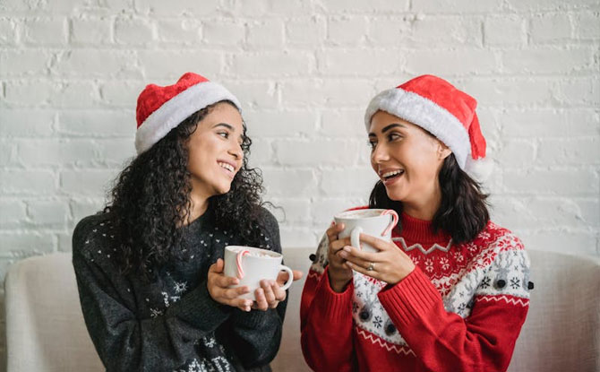 How to Serve Holiday Drinks Without Single-Use Waste: A Sustainable Guide